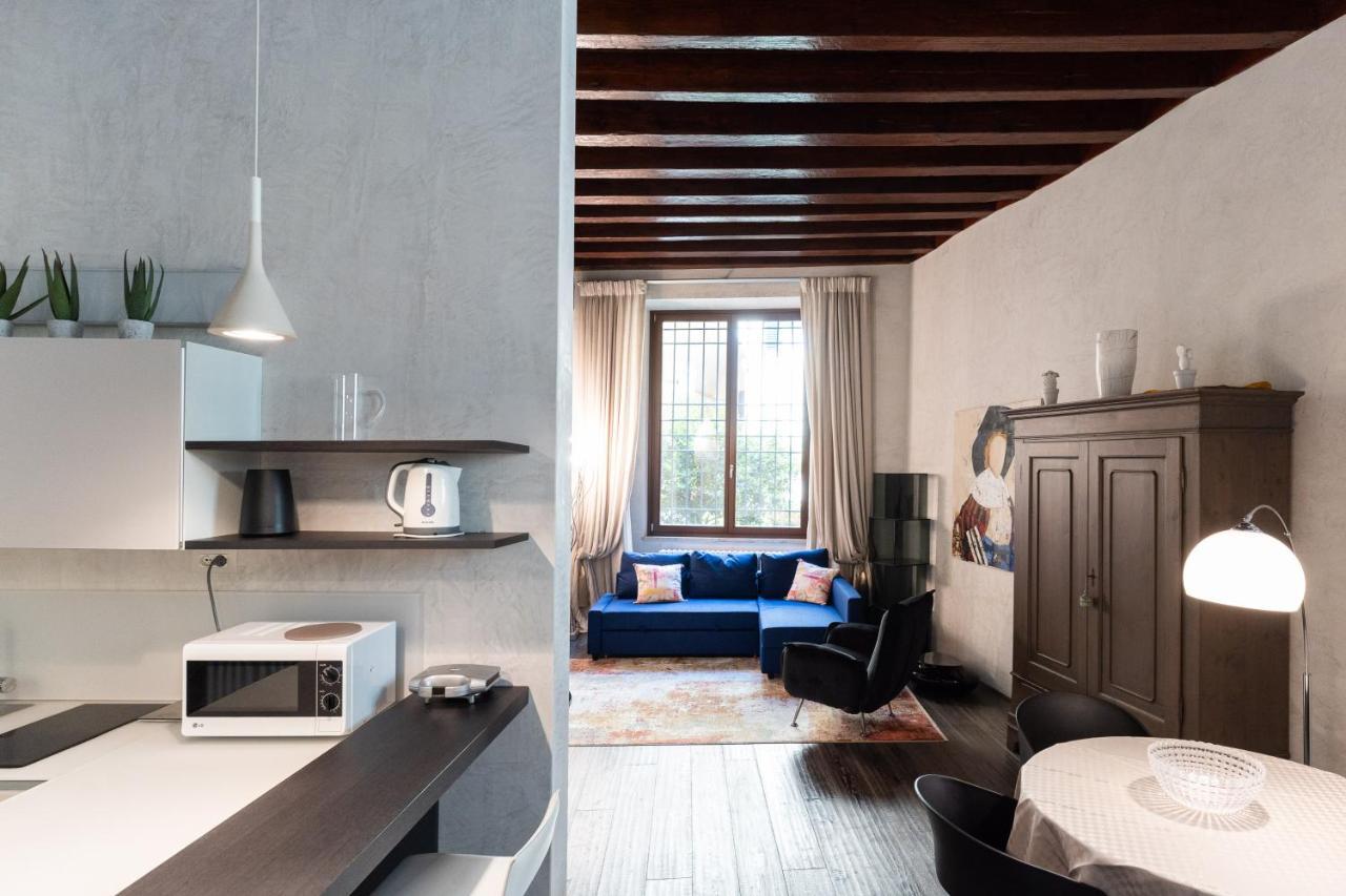 Rosa Luxury Apartment เวโรนา ภายนอก รูปภาพ