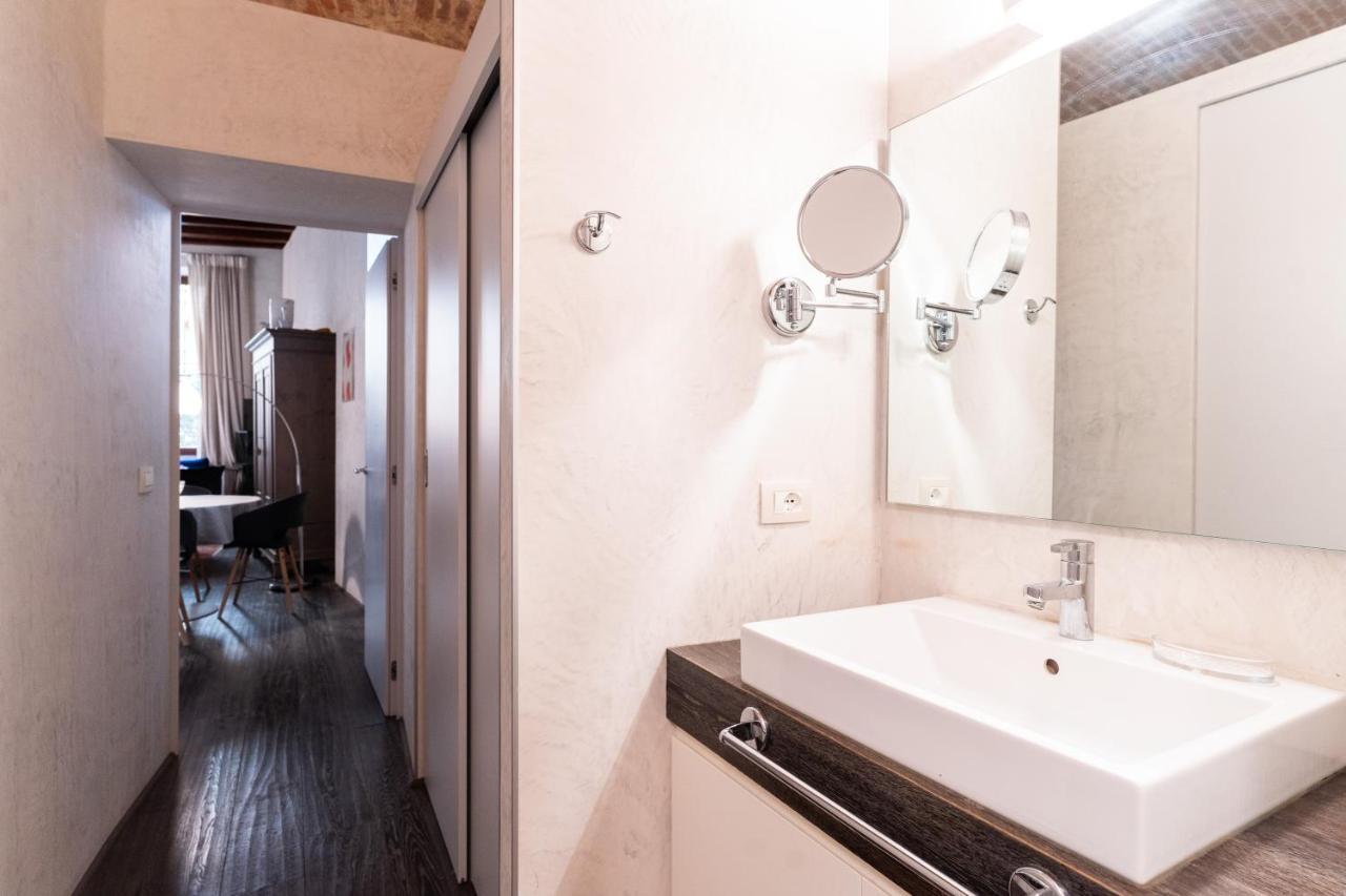 Rosa Luxury Apartment เวโรนา ภายนอก รูปภาพ