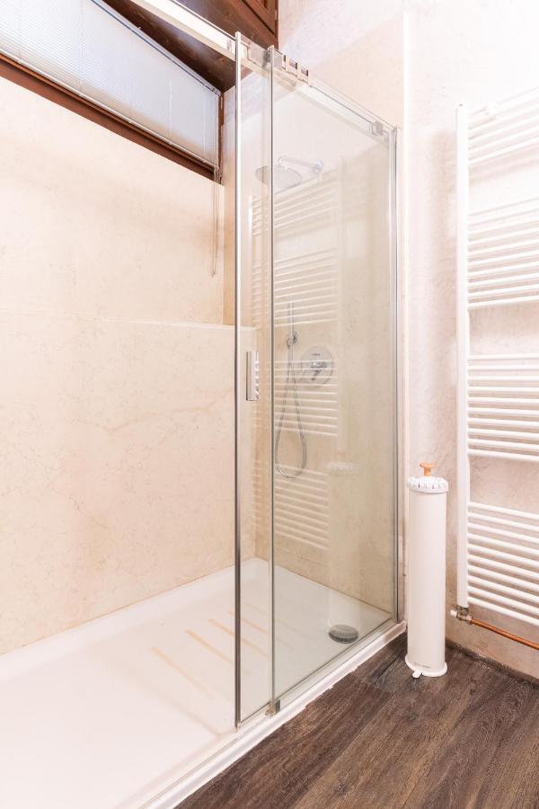 Rosa Luxury Apartment เวโรนา ภายนอก รูปภาพ