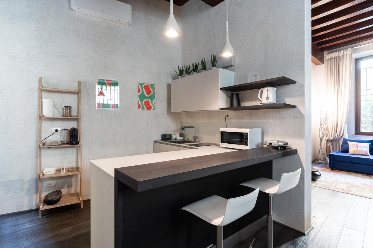 Rosa Luxury Apartment เวโรนา ภายนอก รูปภาพ